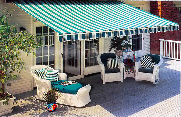 Residential retractable fabric awning by Goodwin-Cole.